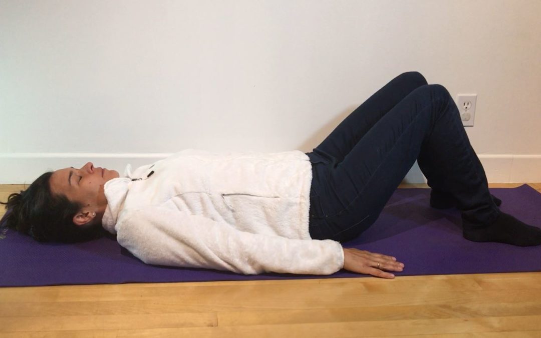 Exercice simple pour relaxer les tensions dans le dos
